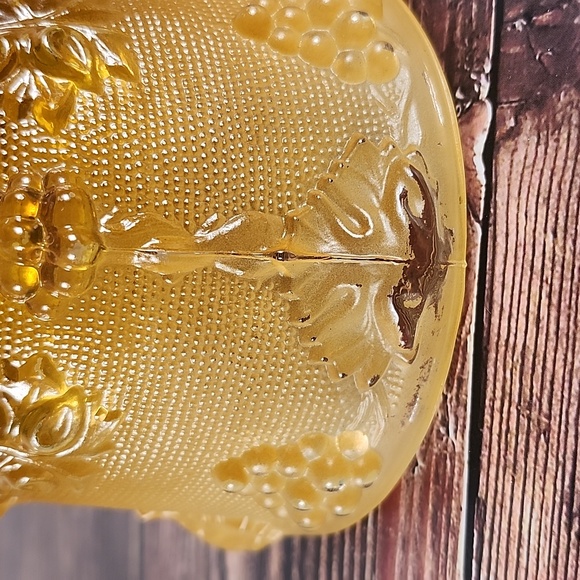 Vintage footed candy dish with lid - Picture 14 of 16